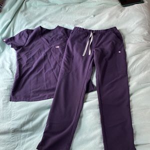 Figs Purple Shadow Scrub Set